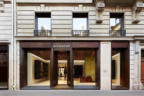 boutique givenchy paris 8|givenchy paris online store.